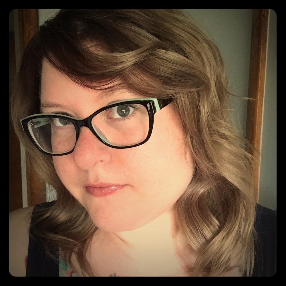 Meet your Posher, Emily